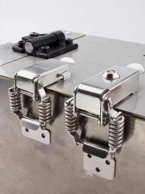 Custom Acceptable 304 Stainless Steel Flexible & Damping Toggle Latch With Self-hook For Medical Equipment & Vehicles
